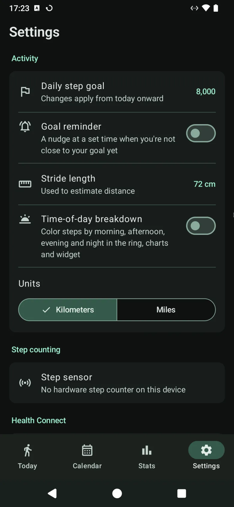 Settings, with the daily step goal, goal reminder, stride length, time-of-day breakdown and units